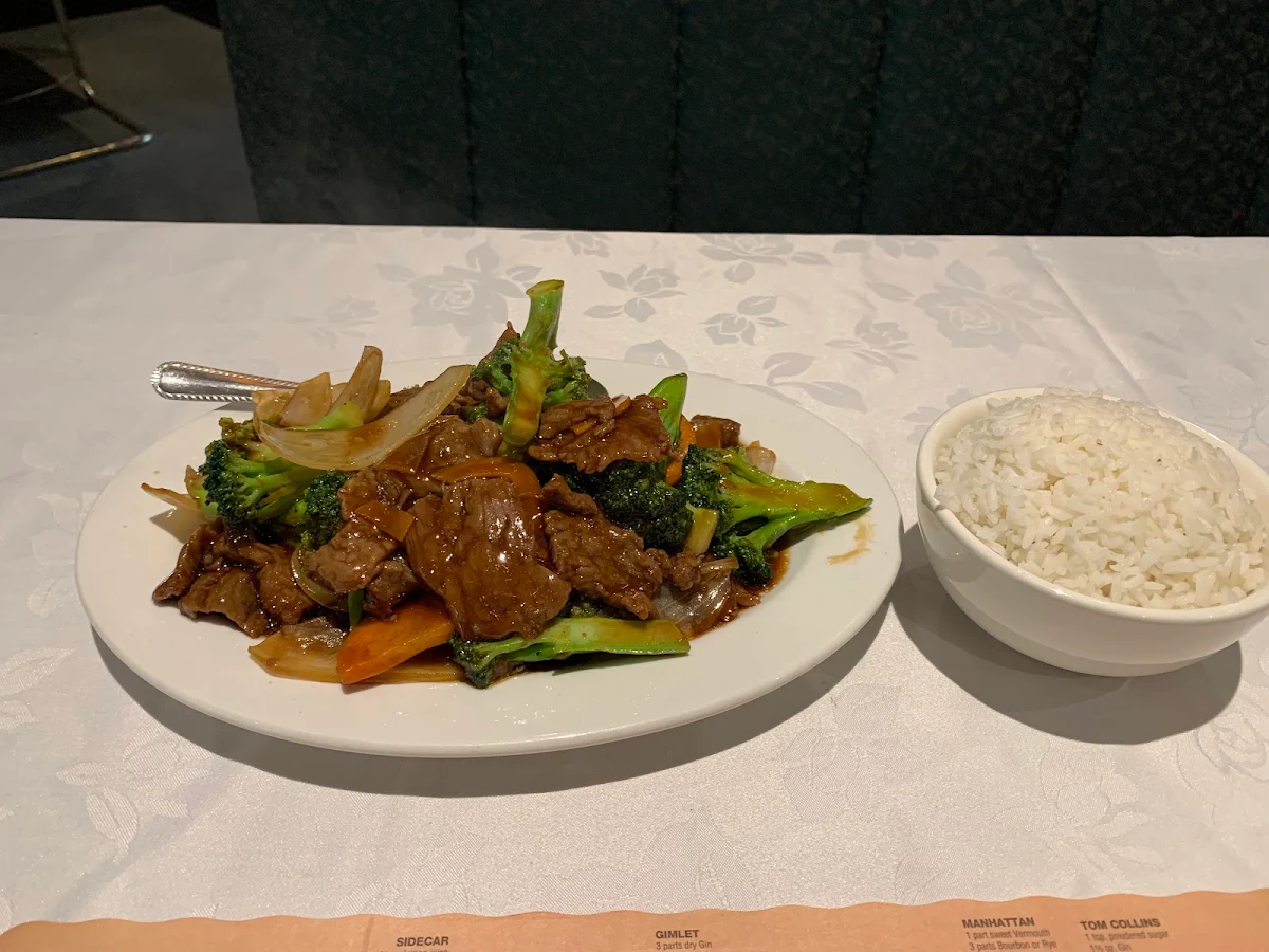 satay beef with chinese broccoli 沙爹芥兰牛
